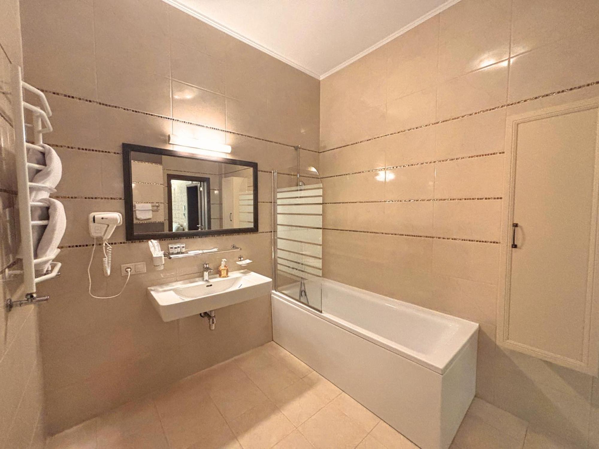 Odeska Astoria Hotel Odessa Bilik gambar
