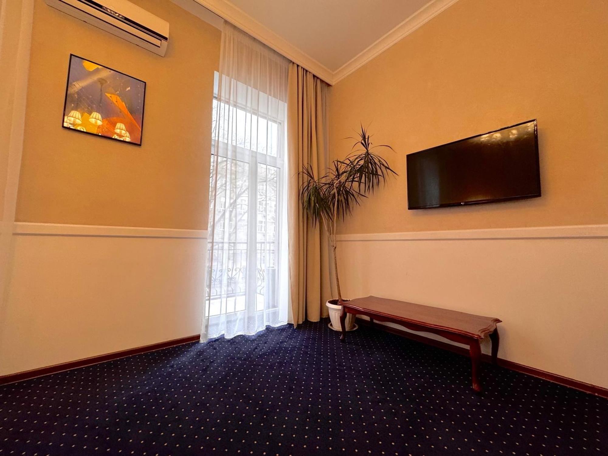 Odeska Astoria Hotel Odessa Luaran gambar